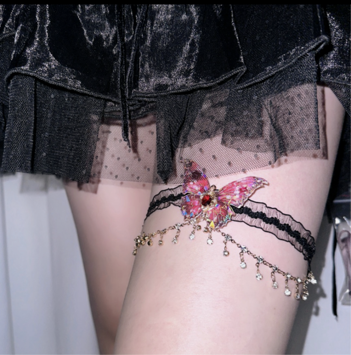 Butterfly Leg Chain | Magenta