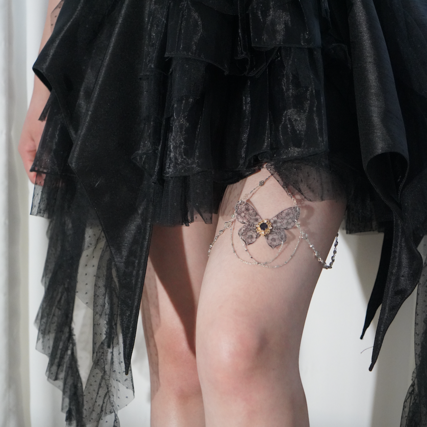 Butterfly Leg Chain | Black