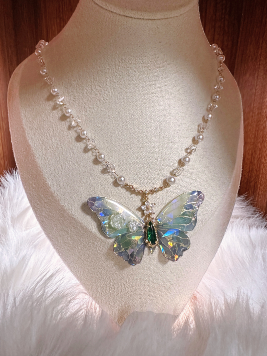 Necklace | Emerald Butterfly